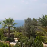 Nyaraló Albina - Elegant 3br Retreat With Private Pool Near Coral Bay Péjia