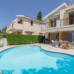 Albina - Elegant 3br Retreat With Private Pool Near Coral Bay Nyaraló *