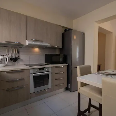 Albina - Elegant 3br Retreat With Private Pool Near Coral Bay * Peyia