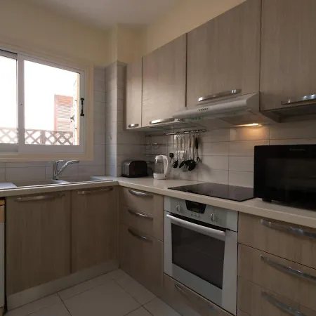 Albina - Elegant 3br Retreat With Private Pool Near Coral Bay Casa vacanze *