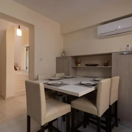 Holiday home Albina - Elegant 3br Retreat With Private Pool Near Coral Bay Peyia