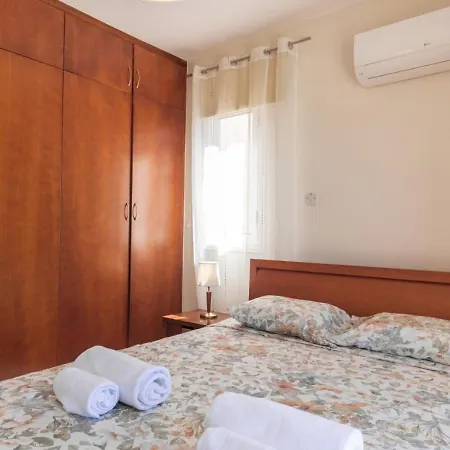 Prázdninový dům Albina - Elegant 3br Retreat With Private Pool Near Coral Bay *