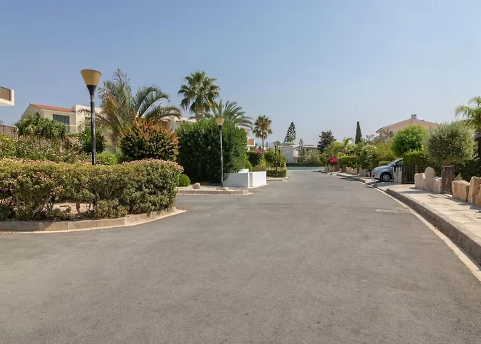 別荘 Albina - Elegant 3br Retreat With Private Pool Near Coral Bay ペイヤ