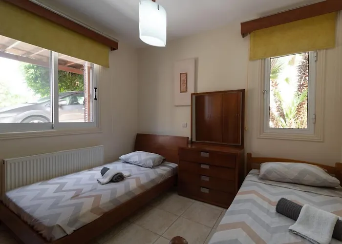 Albina - Elegant 3br Retreat With Private Pool Near Coral Bay ペイヤ