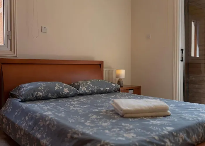 別荘 Albina - Elegant 3br Retreat With Private Pool Near Coral Bay ペイヤ