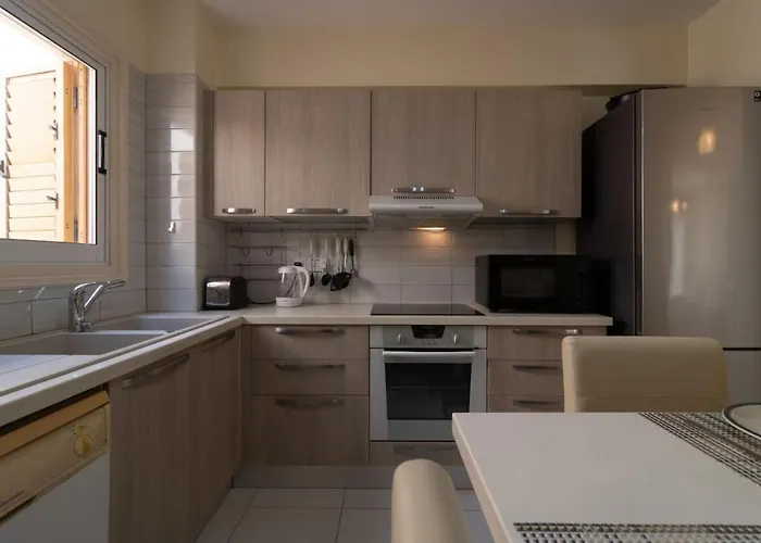 別荘 Albina - Elegant 3br Retreat With Private Pool Near Coral Bay *