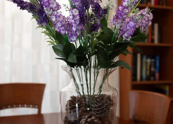 Albina - Elegant 3br Retreat With Private Pool Near Coral Bay