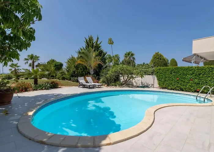 Albina - Elegant 3br Retreat With Private Pool Near Coral Bay ペイヤ